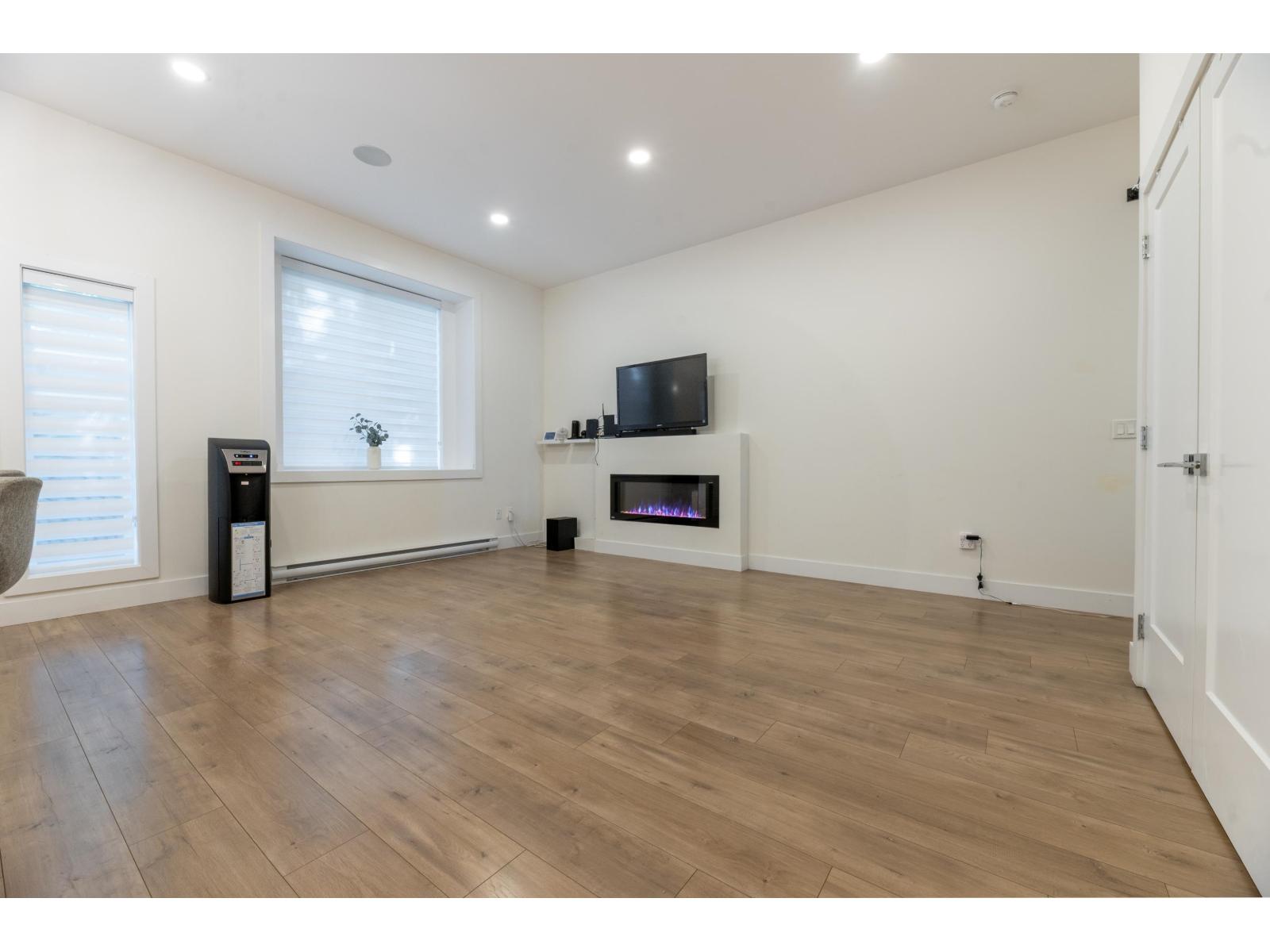 16 5960 142ND Street - photo 2