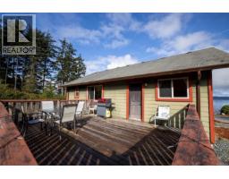 Kitchen - 805 Lanqvist Rd, Hyde Creek, BC V0N2R0 Photo 10