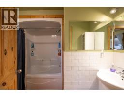 805 Lanqvist Rd, Hyde Creek, BC V0N2R0 Photo 25