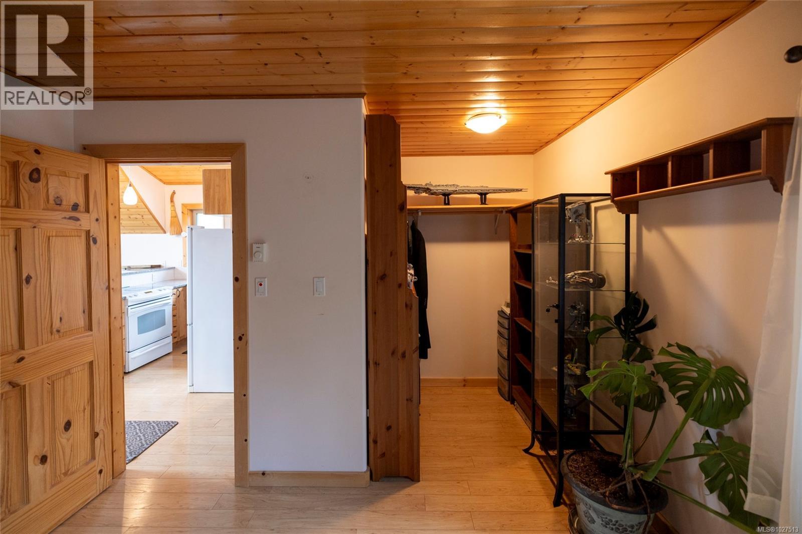 805 Lanqvist Rd - 29
