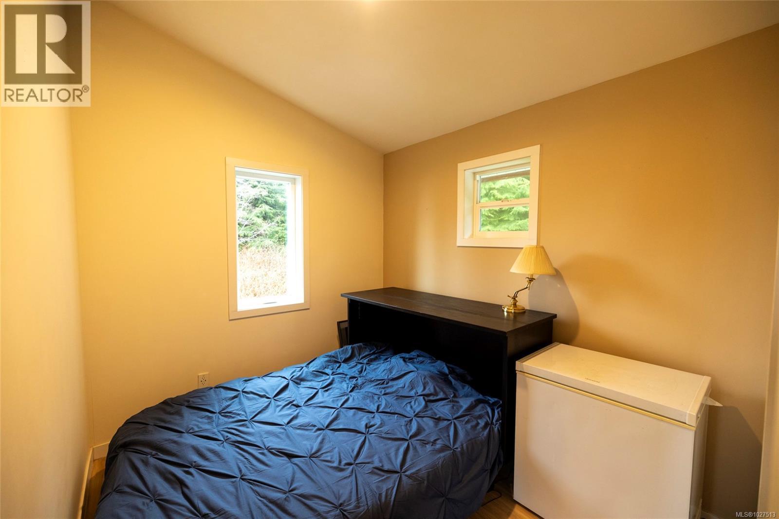 805 Lanqvist Rd - 52