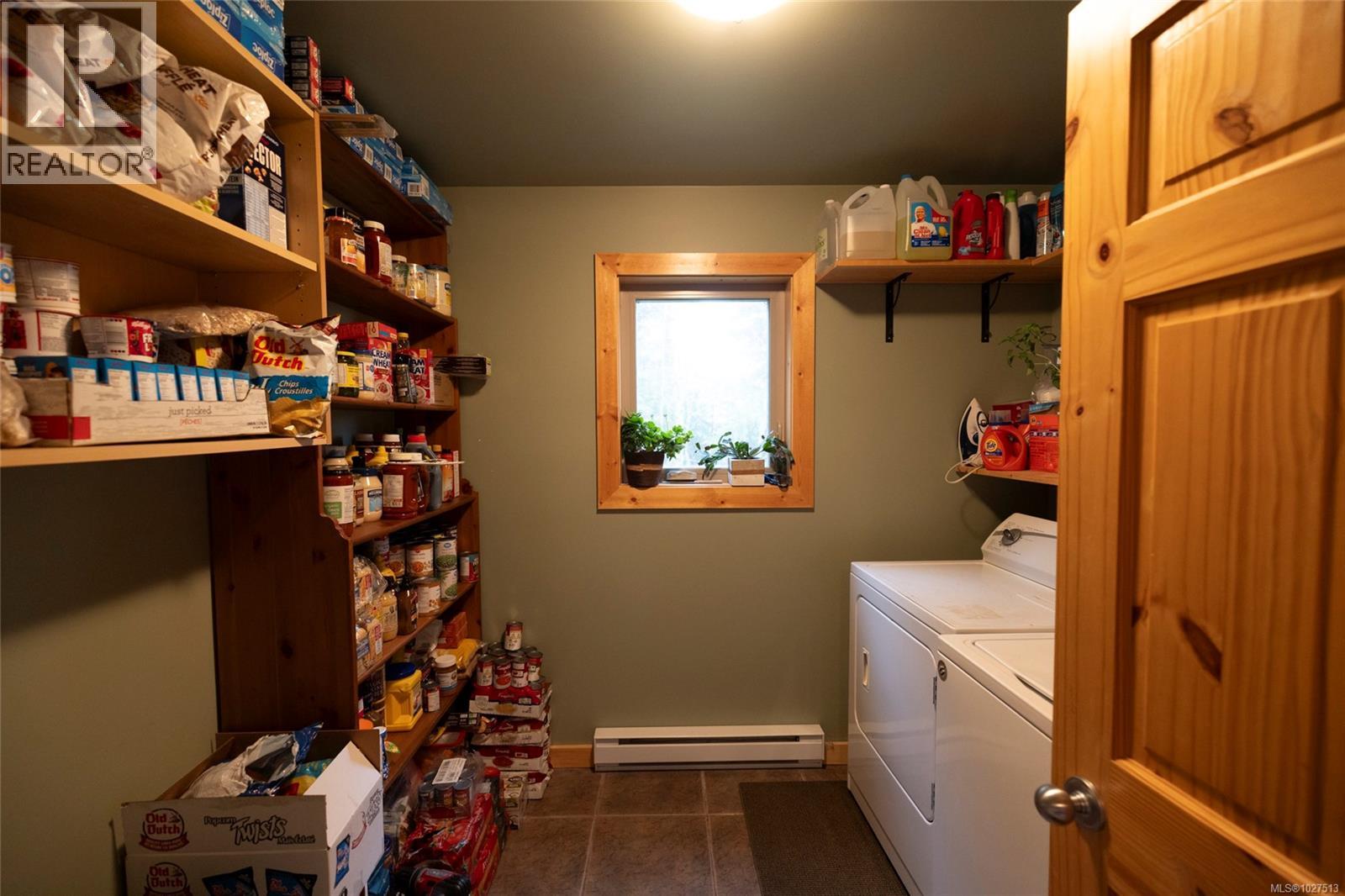 805 Lanqvist Rd - 41
