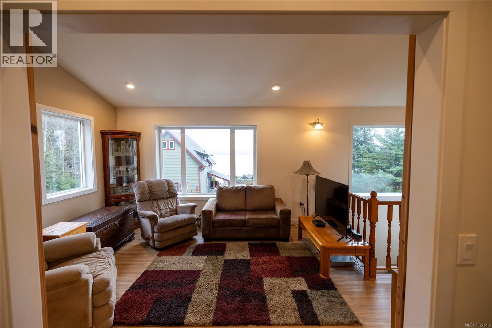 805 Lanqvist Rd - 61