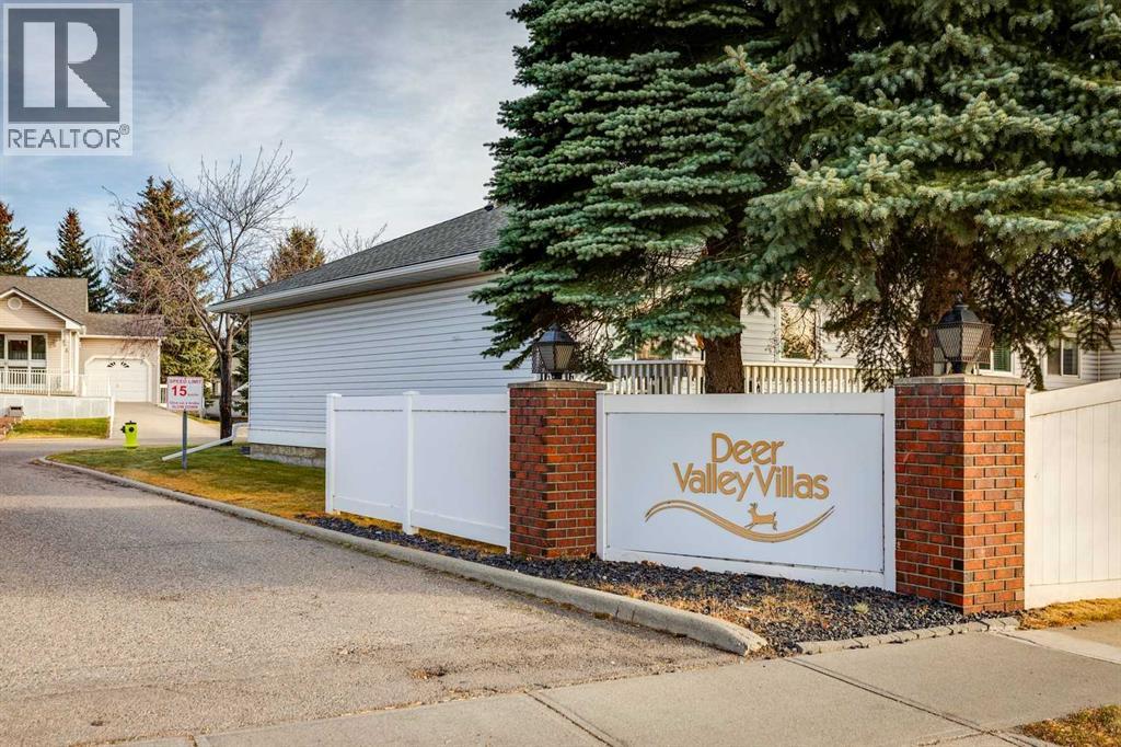 Single Family House for Sale in  Deer Ridge Close SE Deer Ridge Calgary 