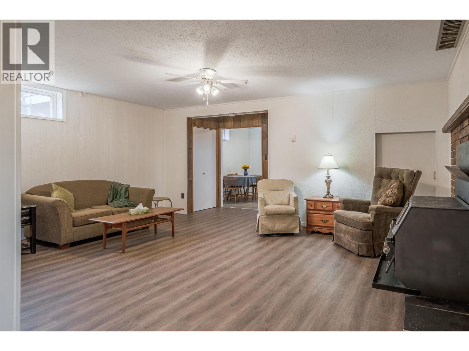 240 DOGWOOD AVENUE - 13