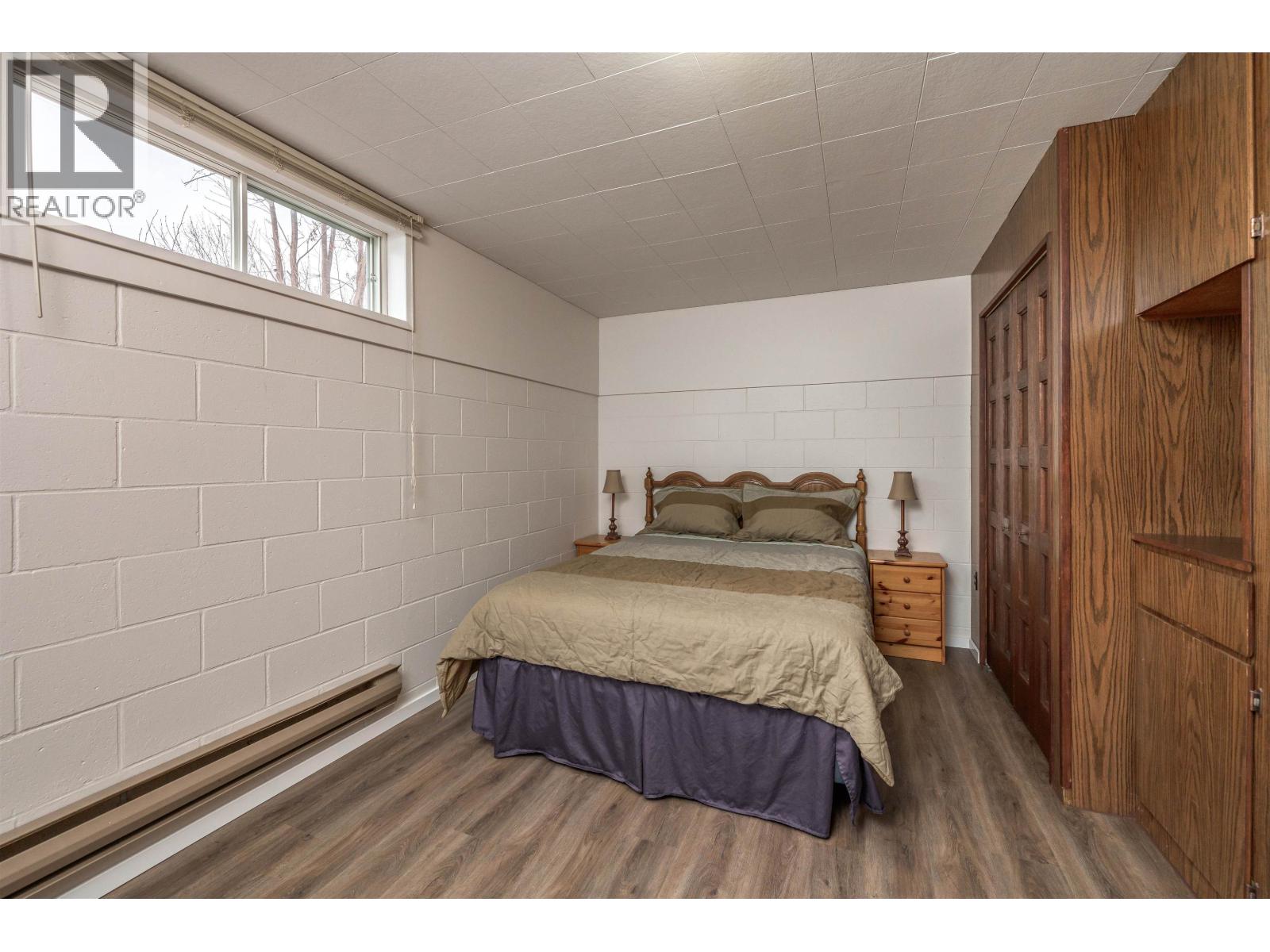 240 DOGWOOD AVENUE - 15