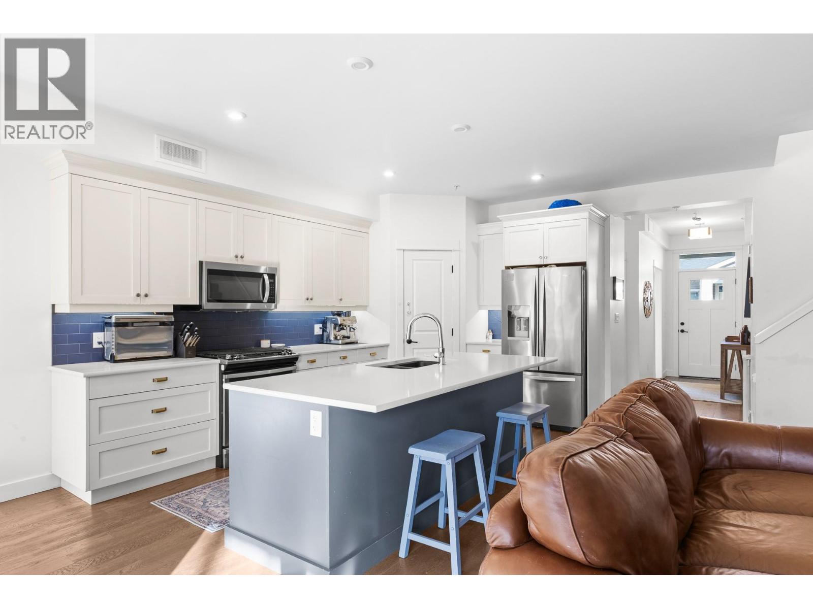 9563 Jensen Road Unit# 401, Lake Country