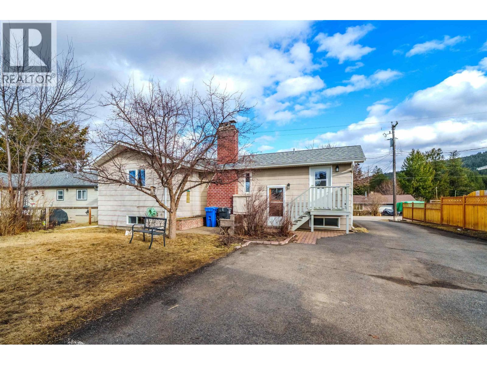 240 DOGWOOD AVENUE - 21