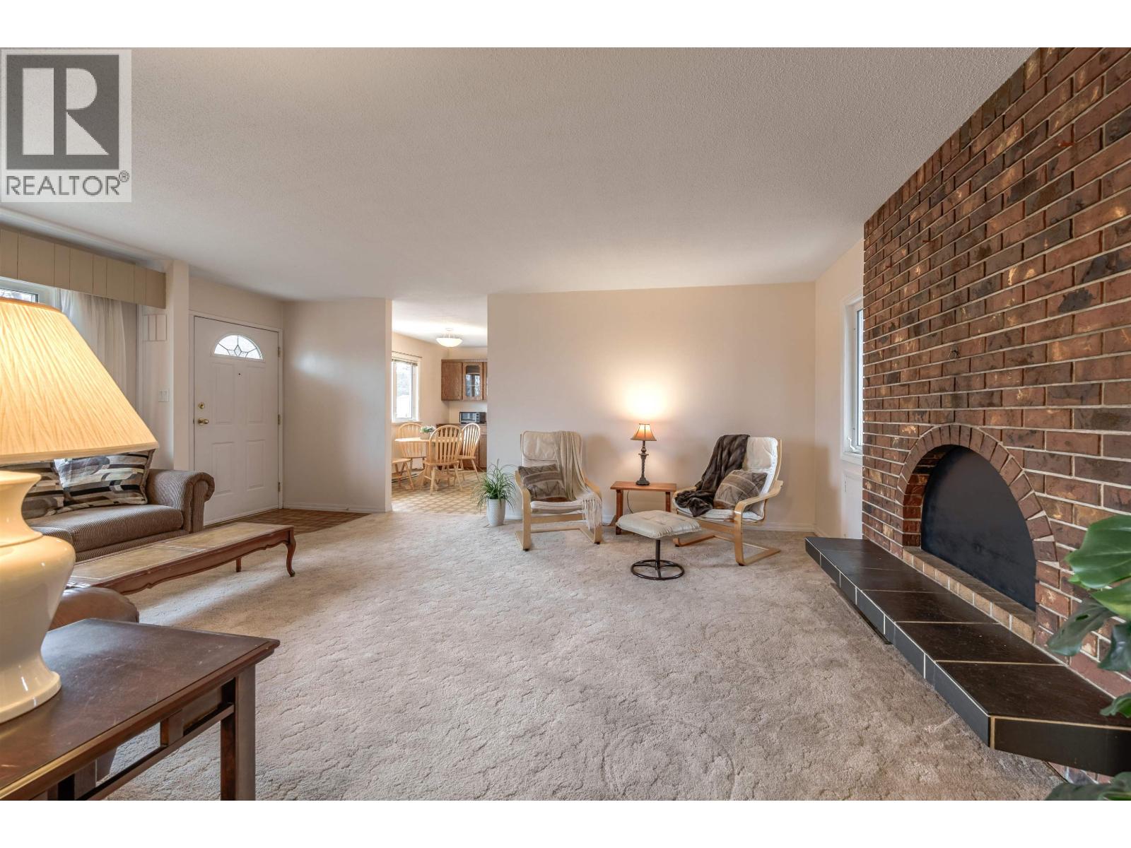 240 DOGWOOD AVENUE - 7