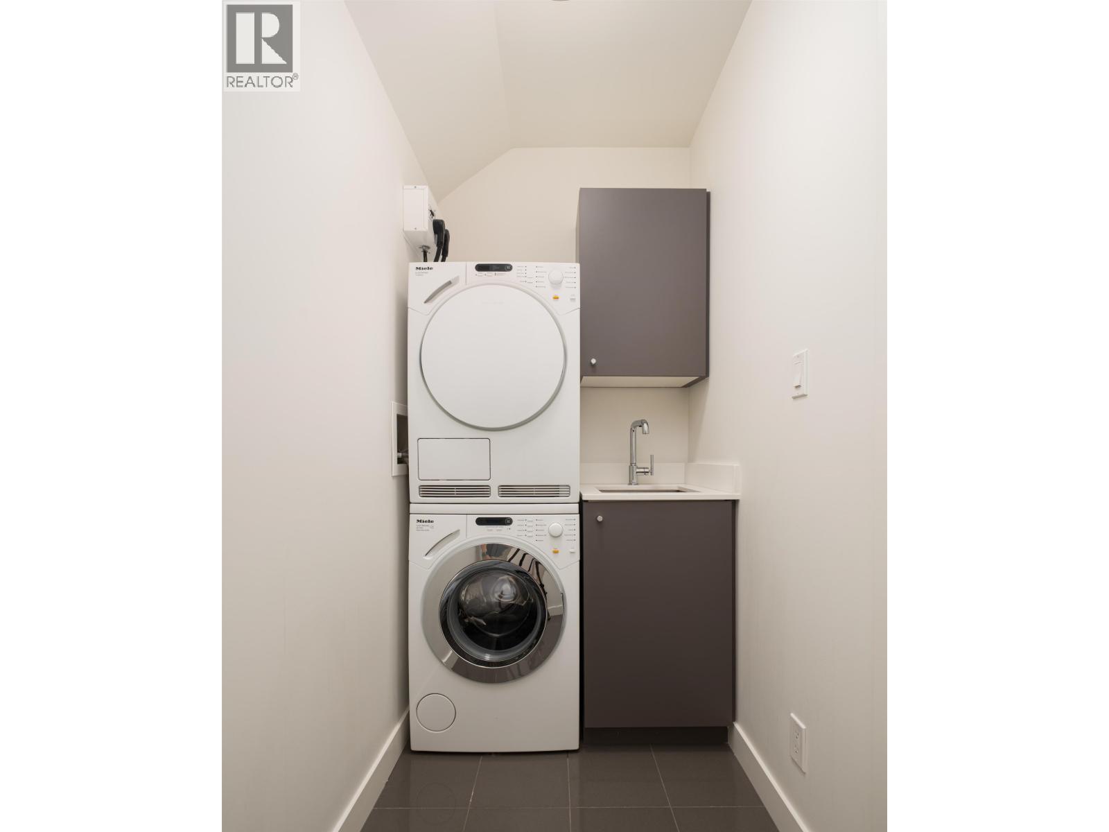 #1-6611 PEARSON Way, Richmond