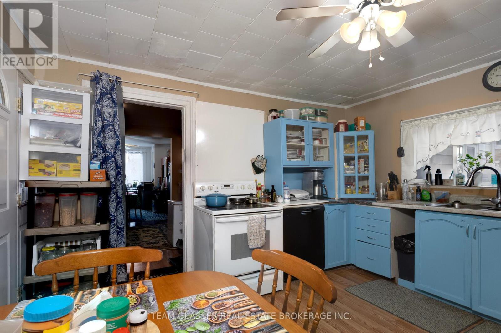 344 TALBOT STREET W - 14