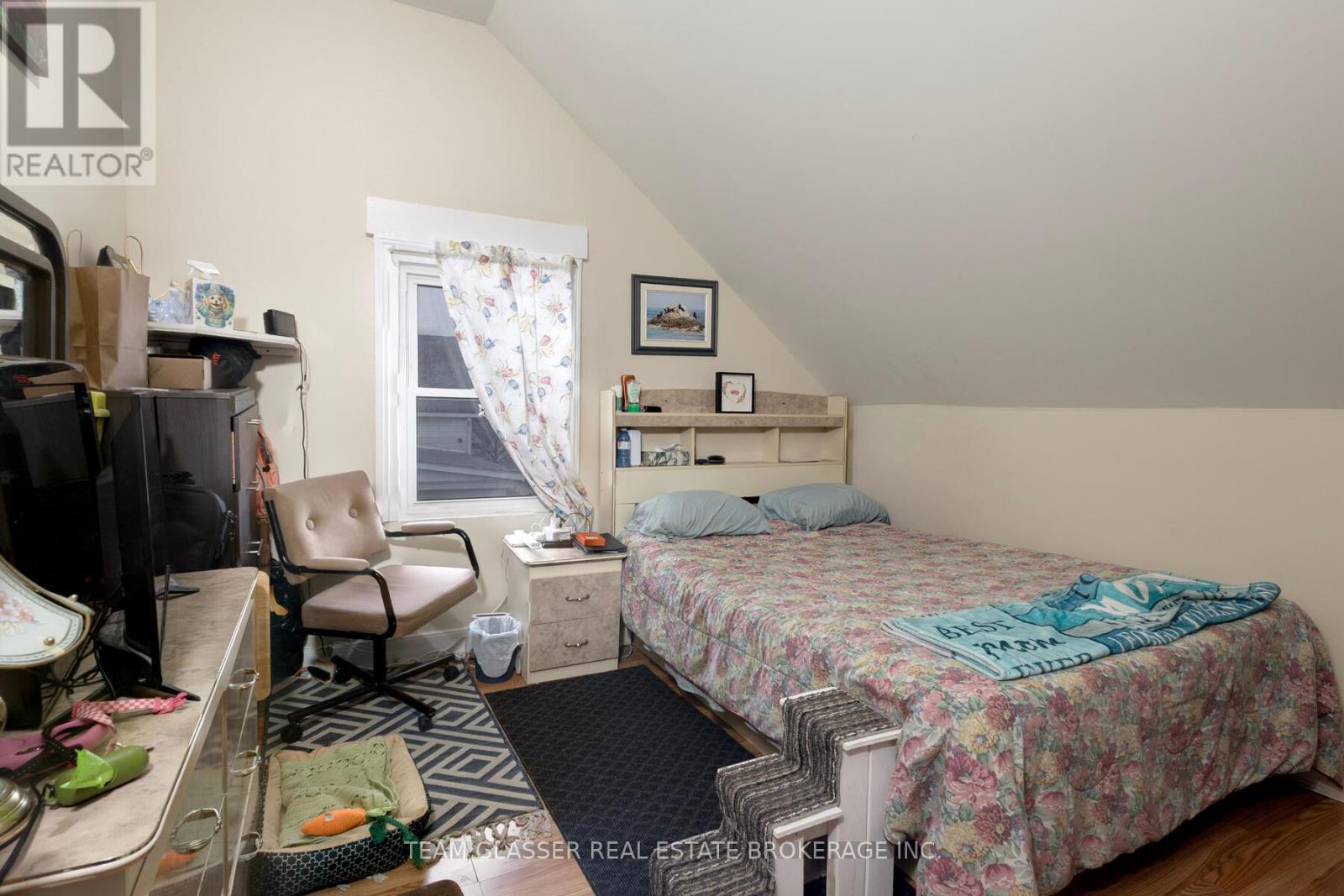 344 TALBOT STREET W - 25