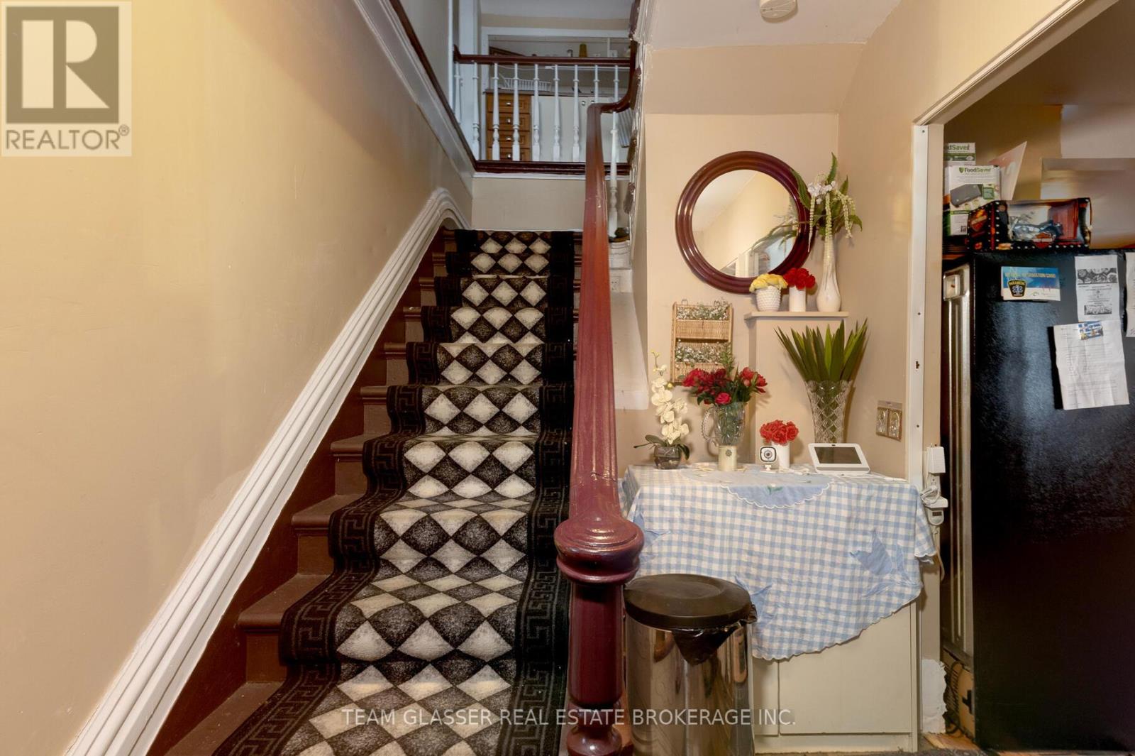 344 TALBOT STREET W - 6