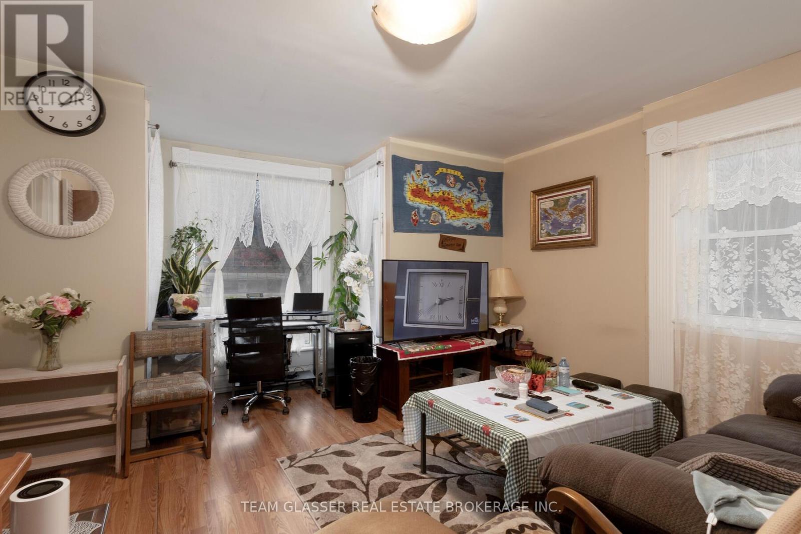 344 TALBOT STREET W - 9