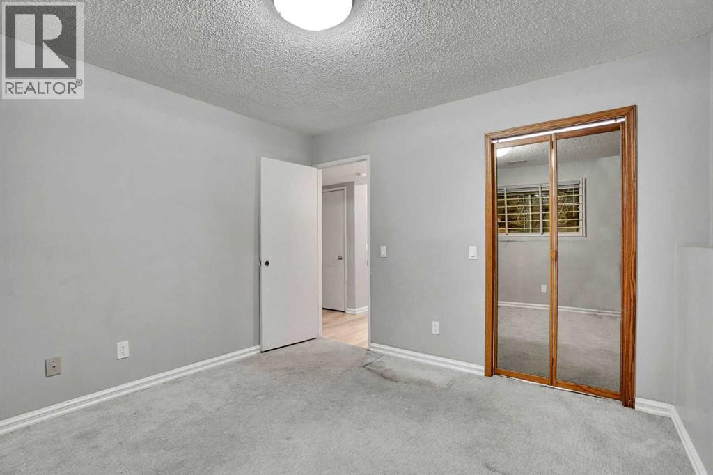 Single Family House Bi-level for Sale in D   Street SE Forest Lawn Calgary 