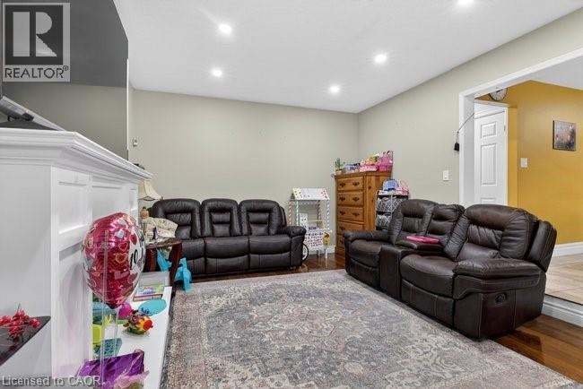 15 TALIA Court - 15