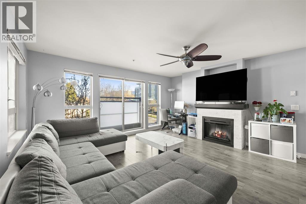 317 405 SKEENA Street - photo 2