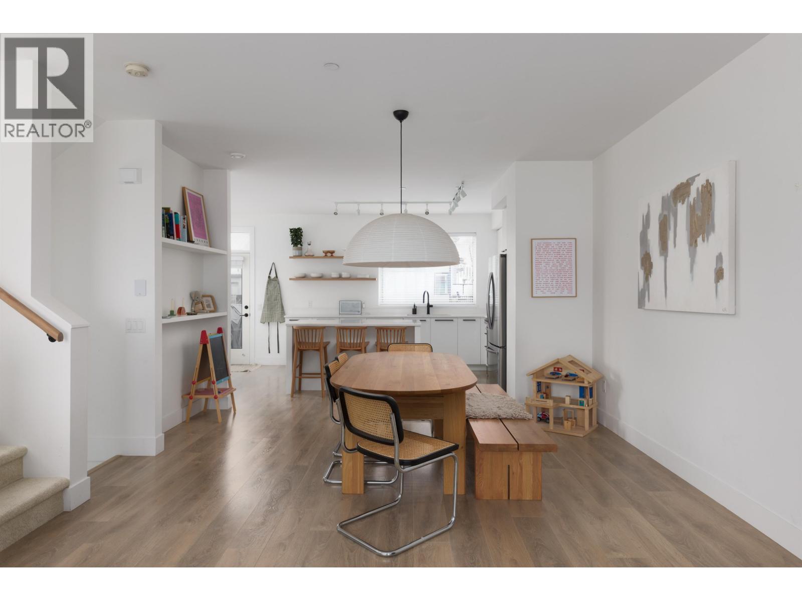 37995 HELM WAY, Squamish