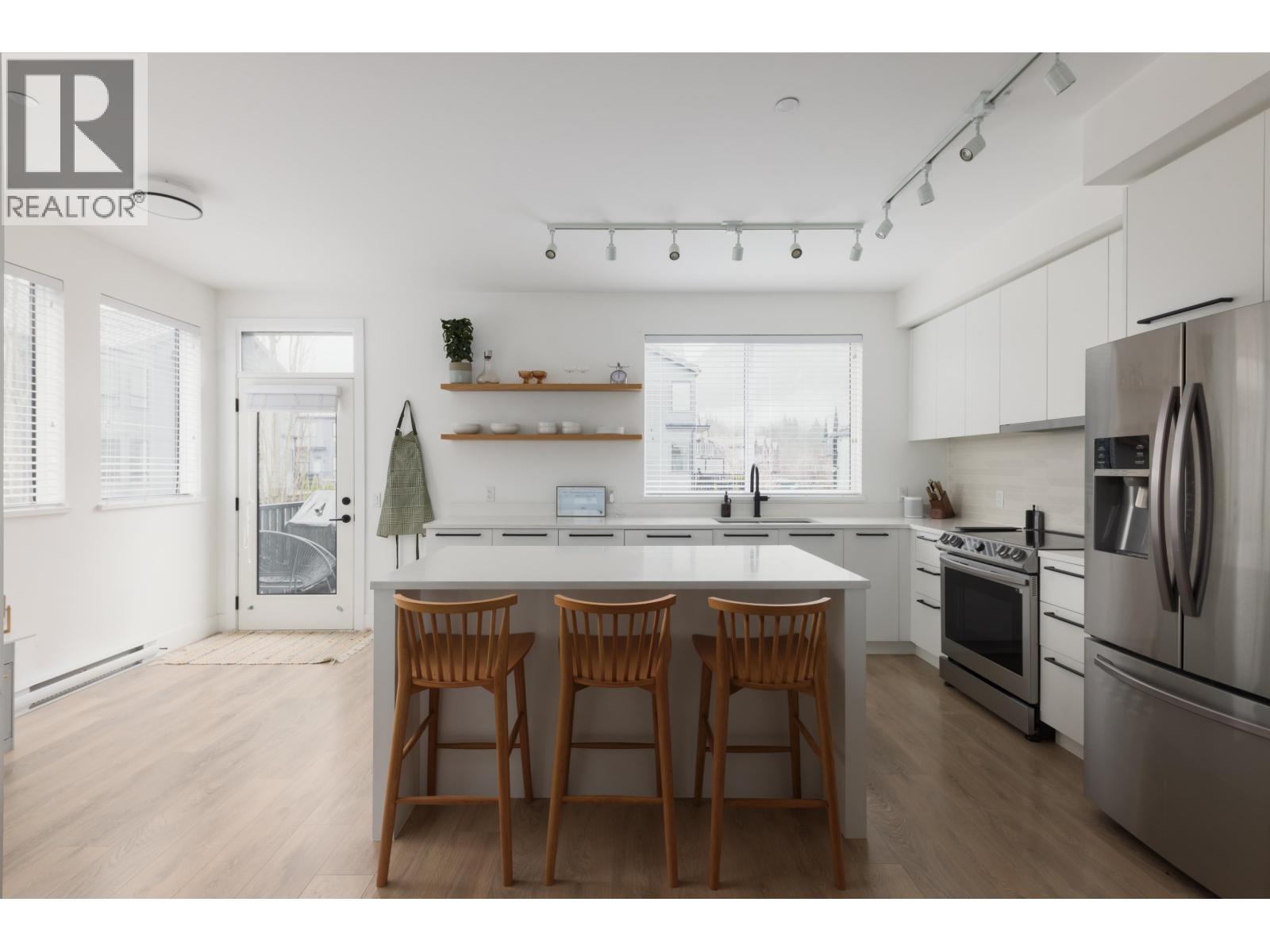 37995 HELM WAY, Squamish