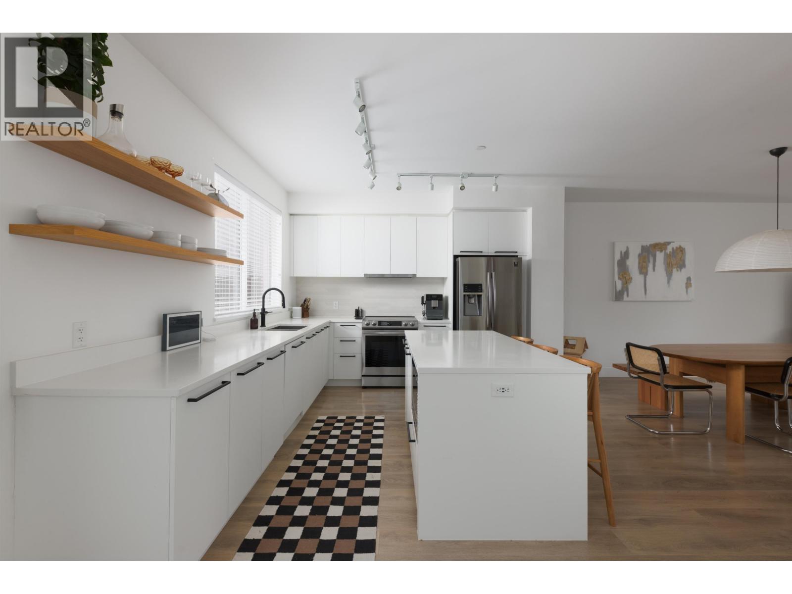 37995 HELM WAY, Squamish