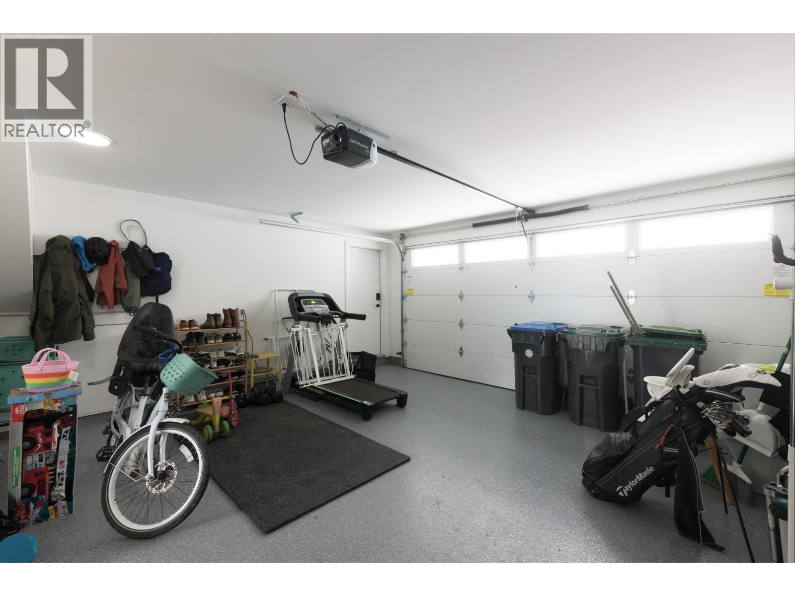 37995 HELM WAY, Squamish