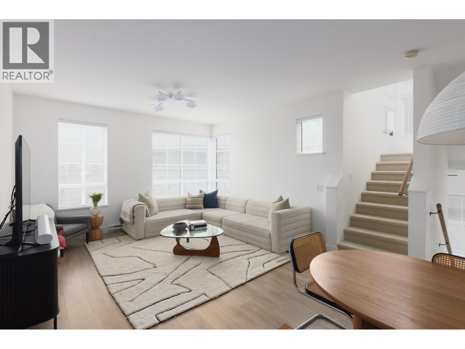 37995 HELM WAY, Squamish