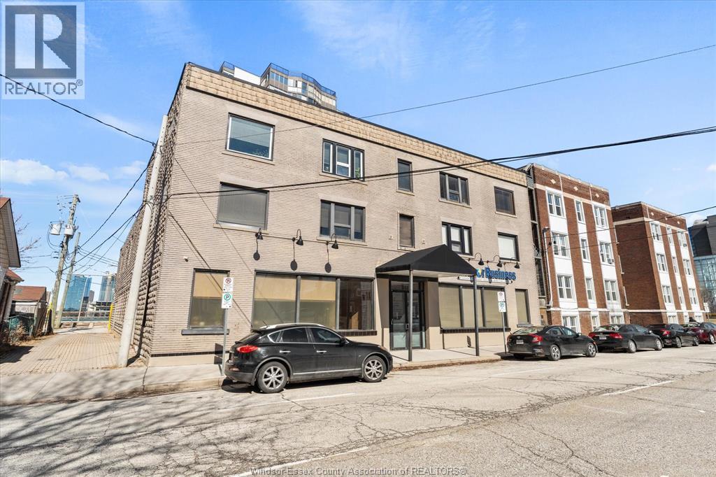 552-554 PITT STREET WEST - 3