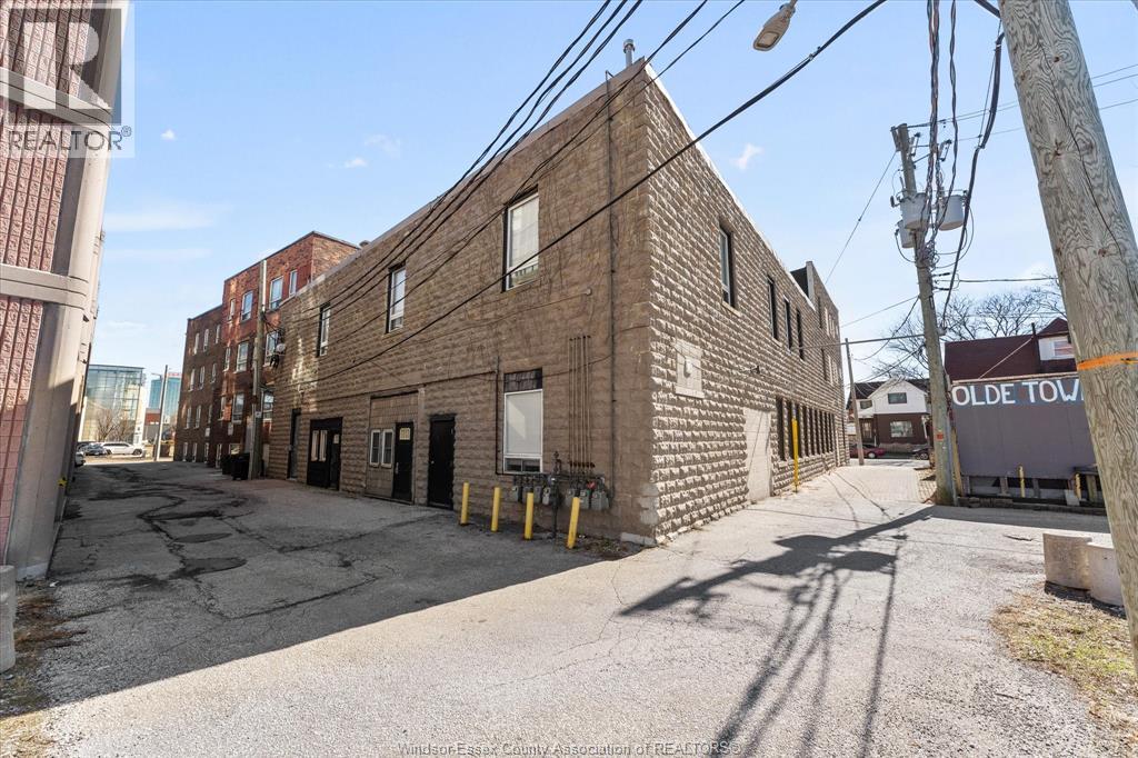 552-554 PITT STREET WEST - 4