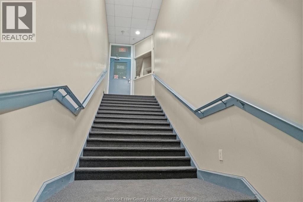 552-554 PITT STREET WEST - 35