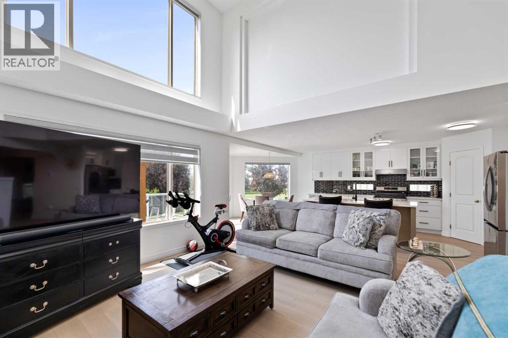 Single Family House for Sale in  Country Hills Park NW Country Hills Calgary 