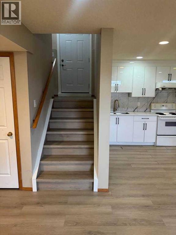 Single Family House for Sale in  Country Hills Park NW Country Hills Calgary 