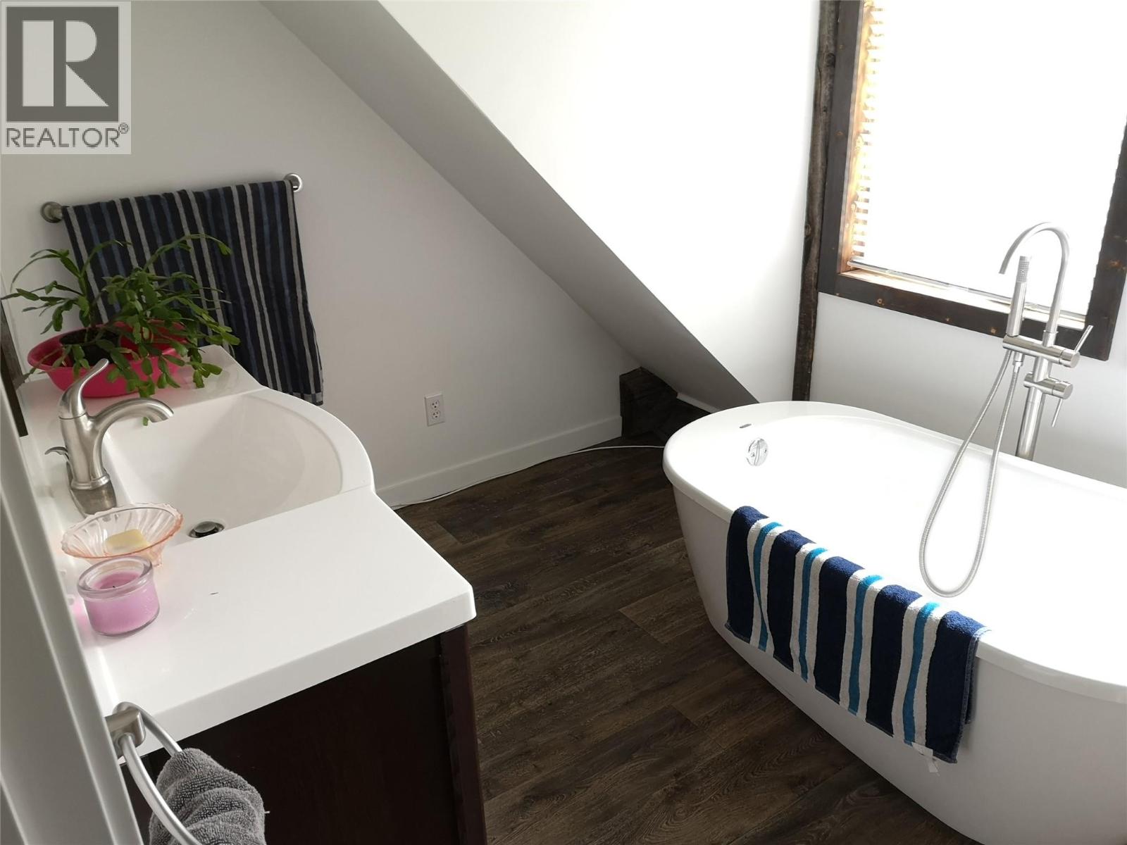 2513 GREEN MOUNTAIN Road, Penticton