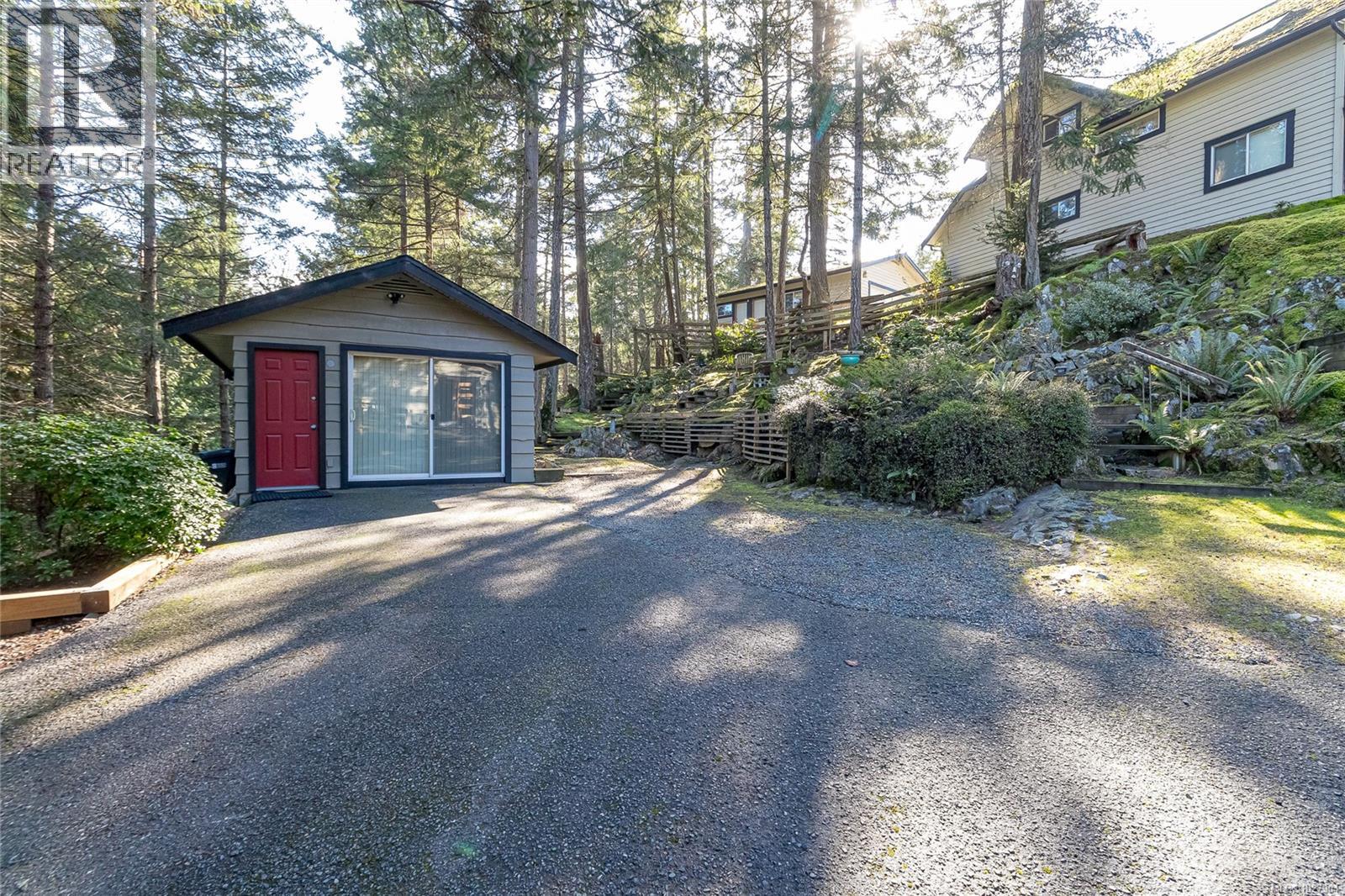 1650 Claudet Rd, Nanoose Bay
