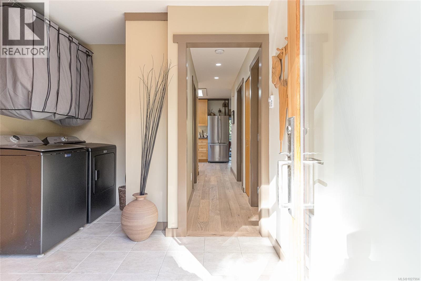 1650 Claudet Rd, Nanoose Bay