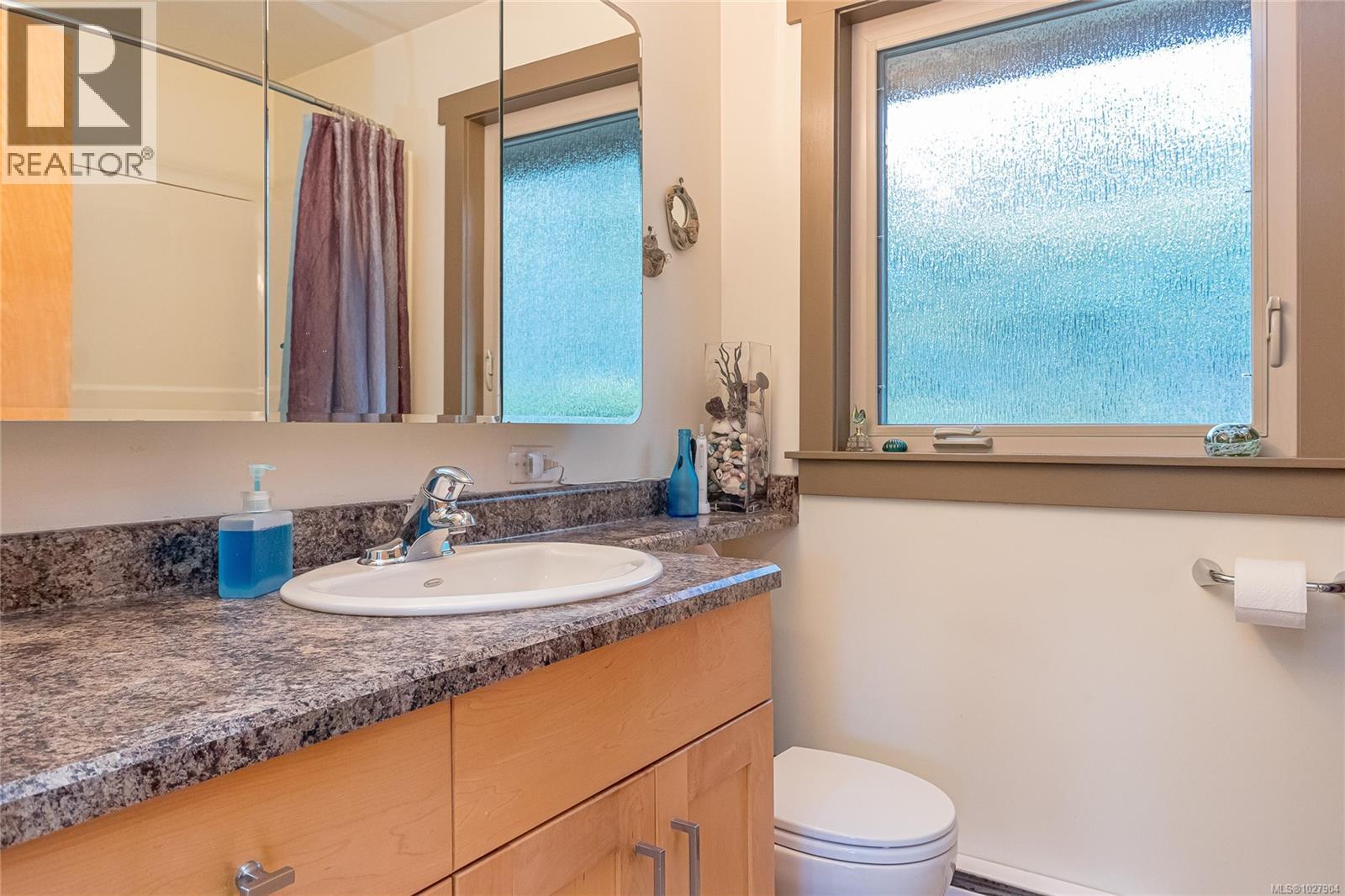 1650 Claudet Rd, Nanoose Bay