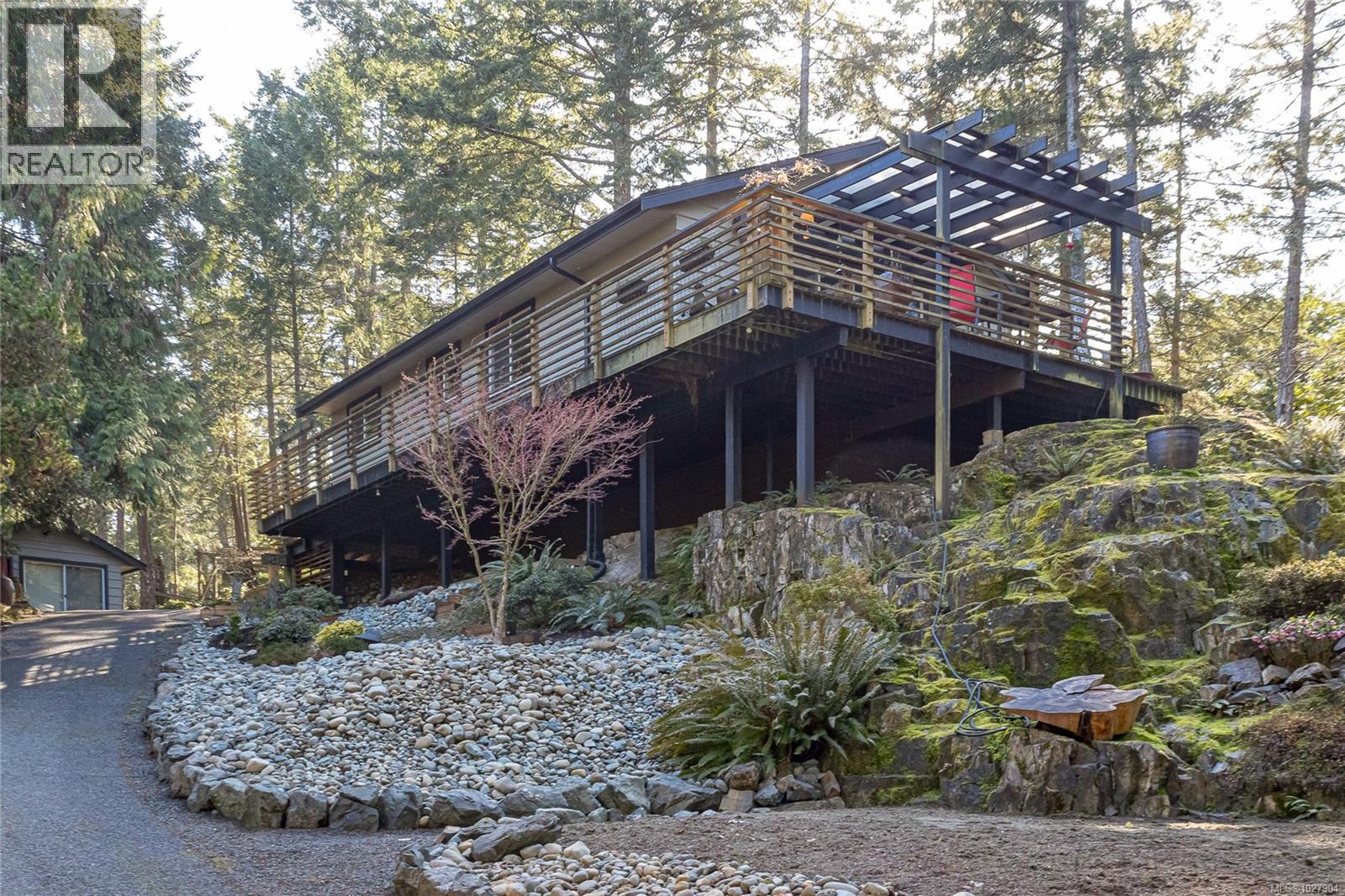 1650 Claudet Rd, Nanoose Bay