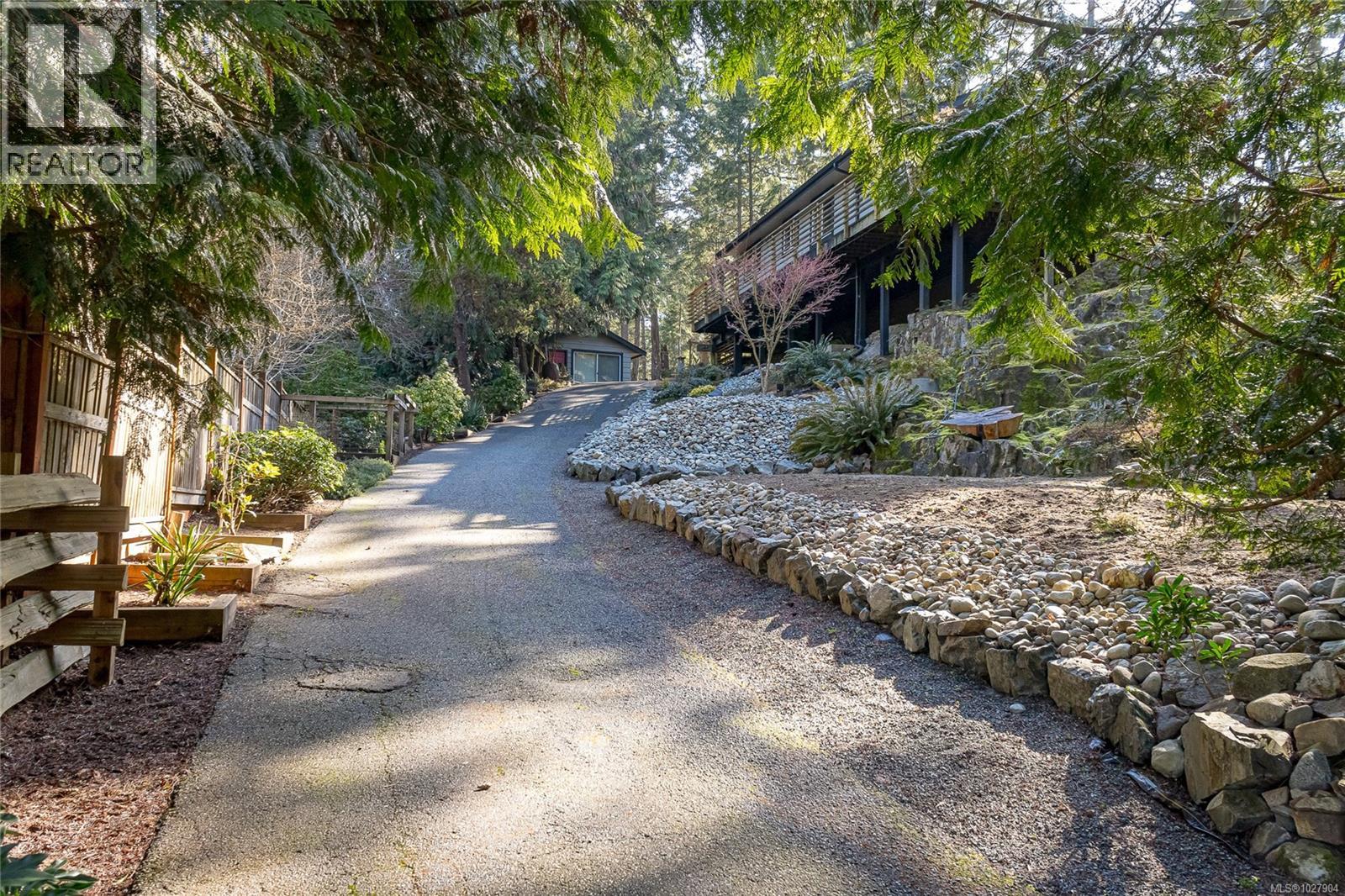 1650 Claudet Rd, Nanoose Bay