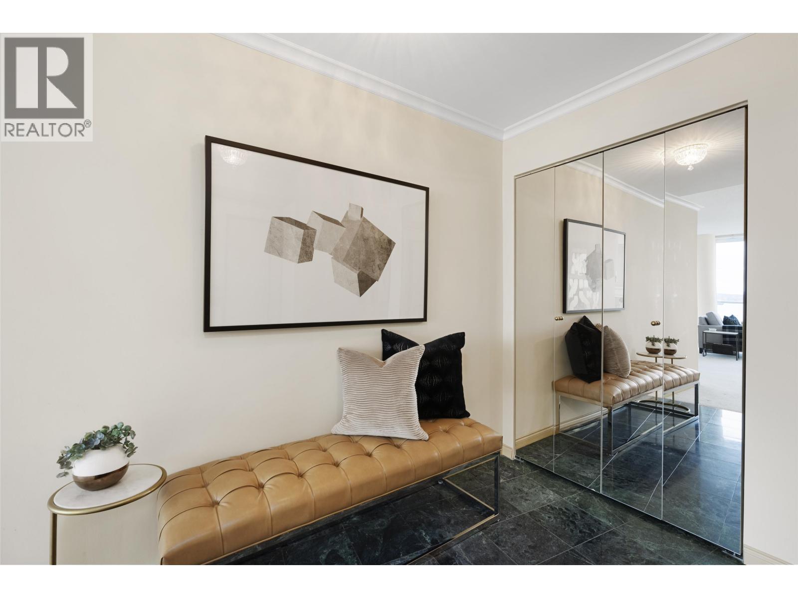 1401 2120 ARGYLE AVENUE, West Vancouver