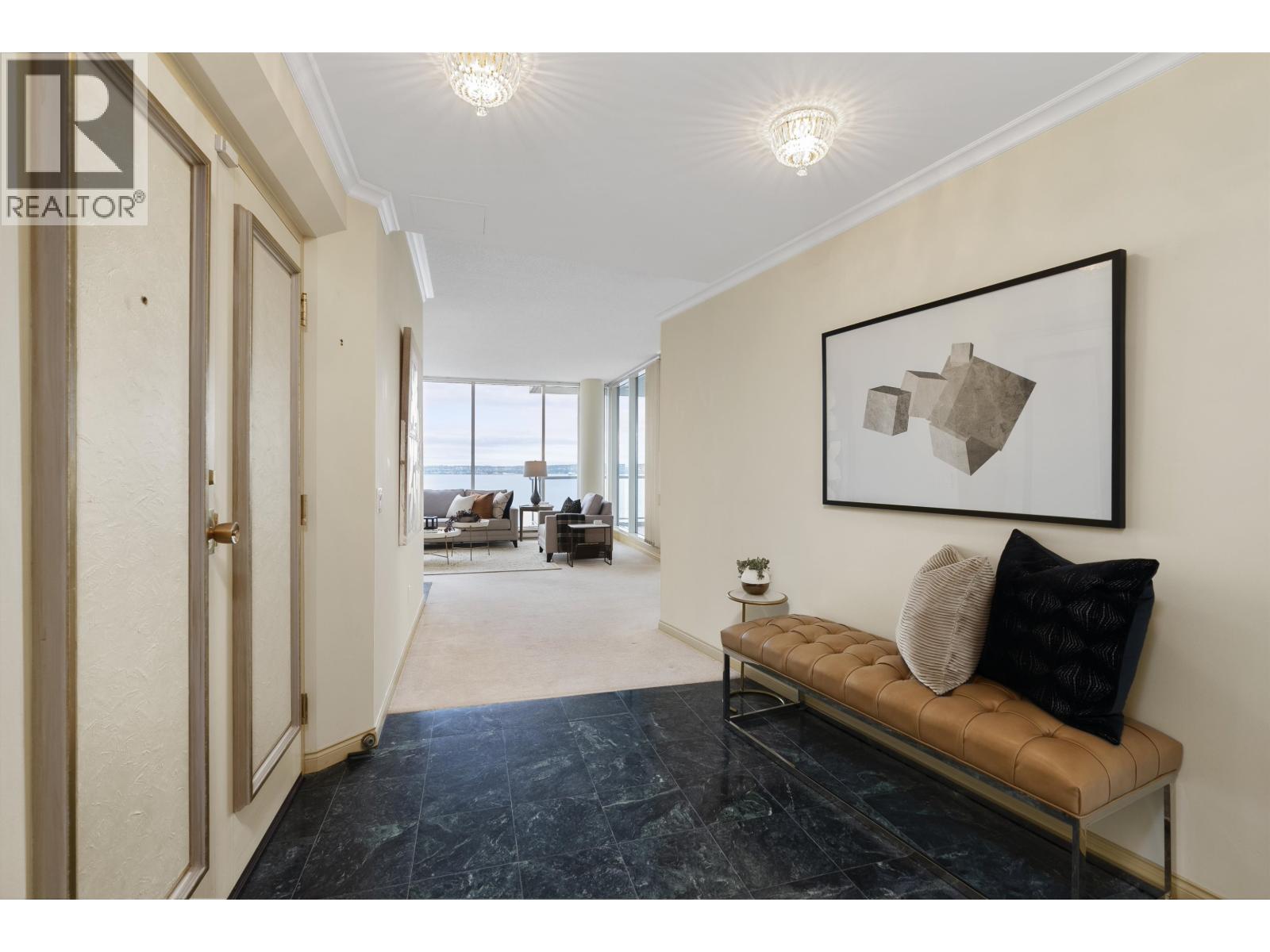 1401 2120 ARGYLE AVENUE, West Vancouver