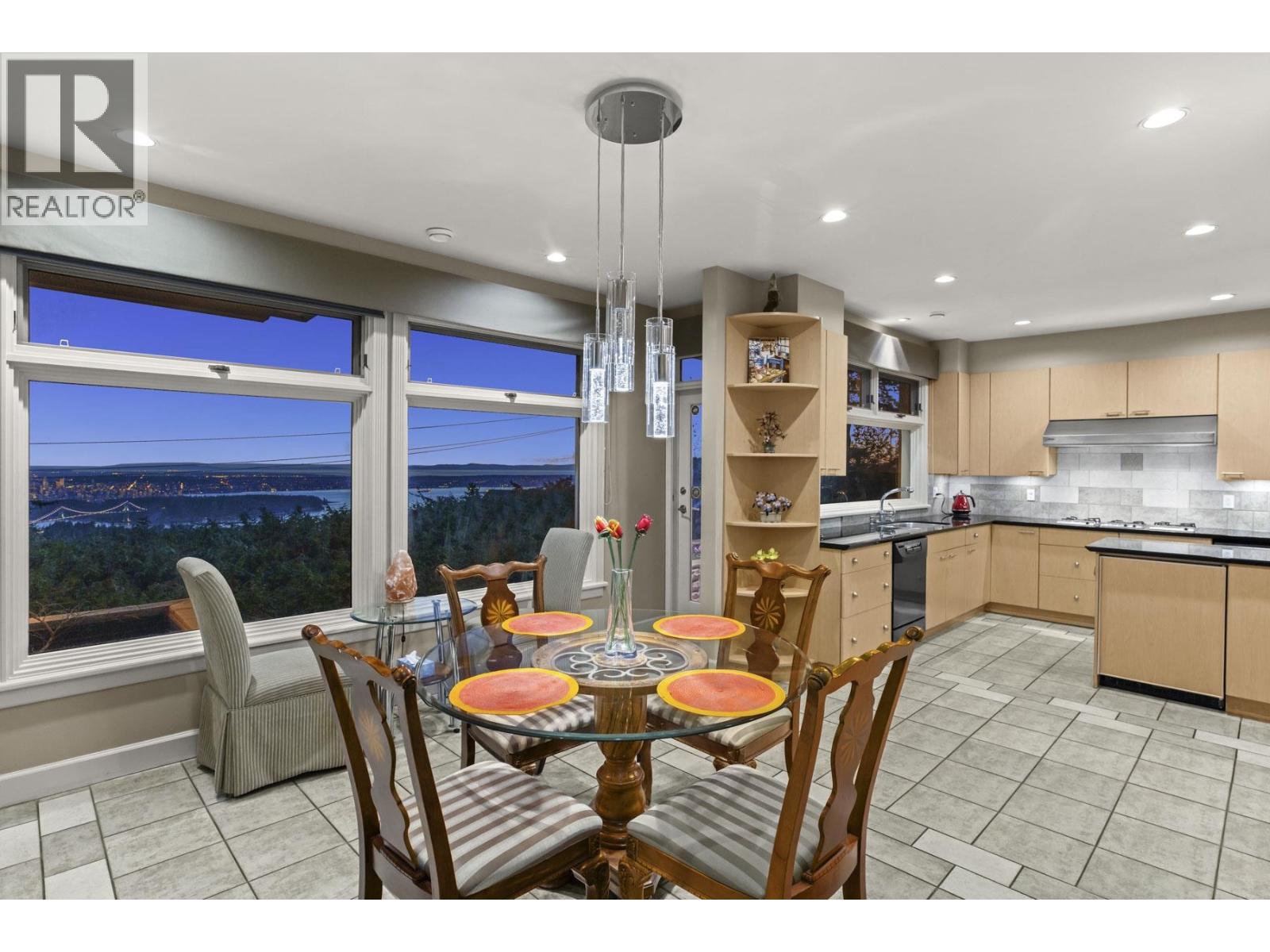 1128 CRESTLINE ROAD, West Vancouver