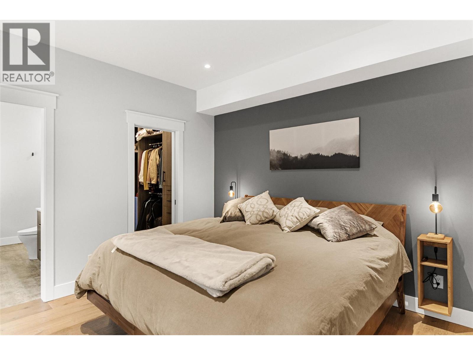 1005 Williams Gate Lane, Revelstoke