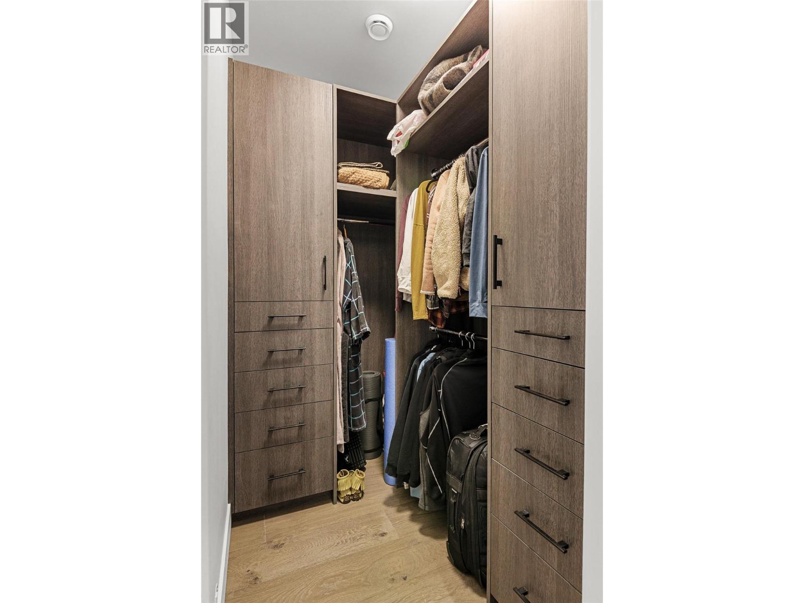 1005 Williams Gate Lane, Revelstoke