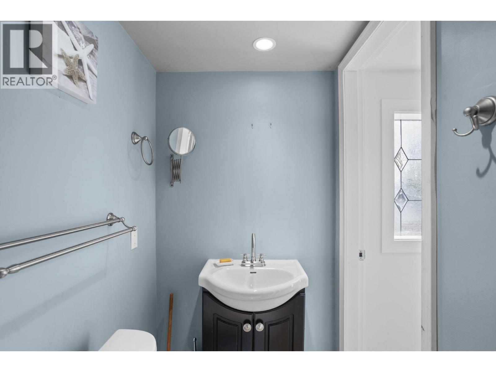 1408 EDINBURGH STREET, New Westminster