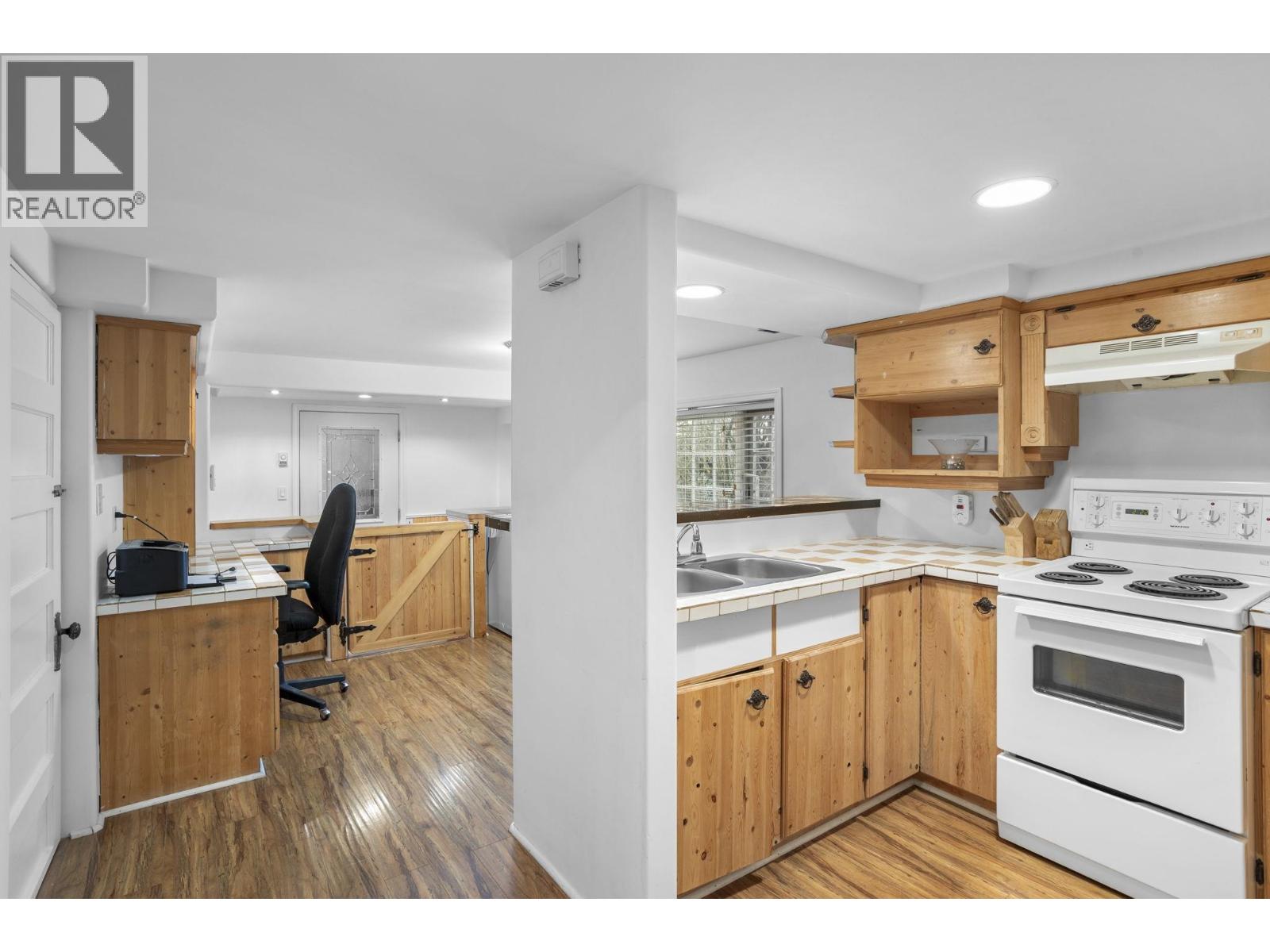 1408 EDINBURGH STREET, New Westminster