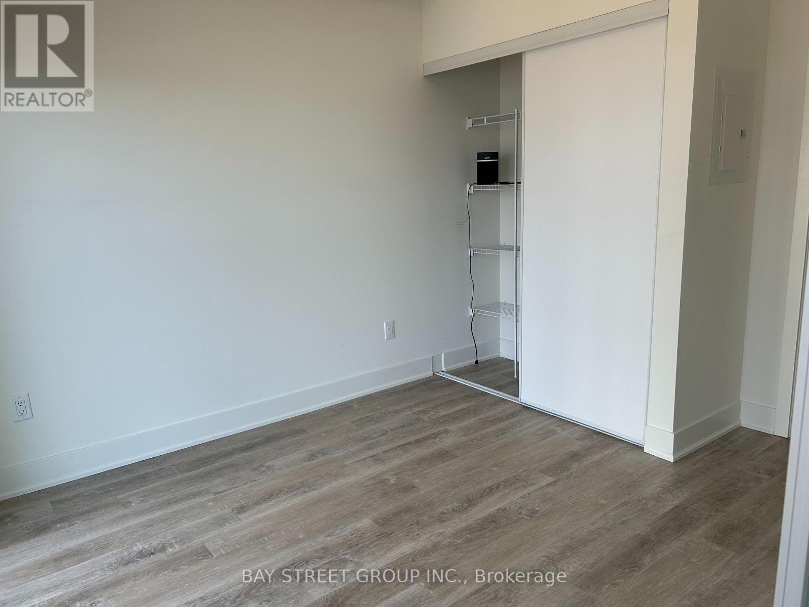 #612 185 DEERFIELD DRIVE - 13