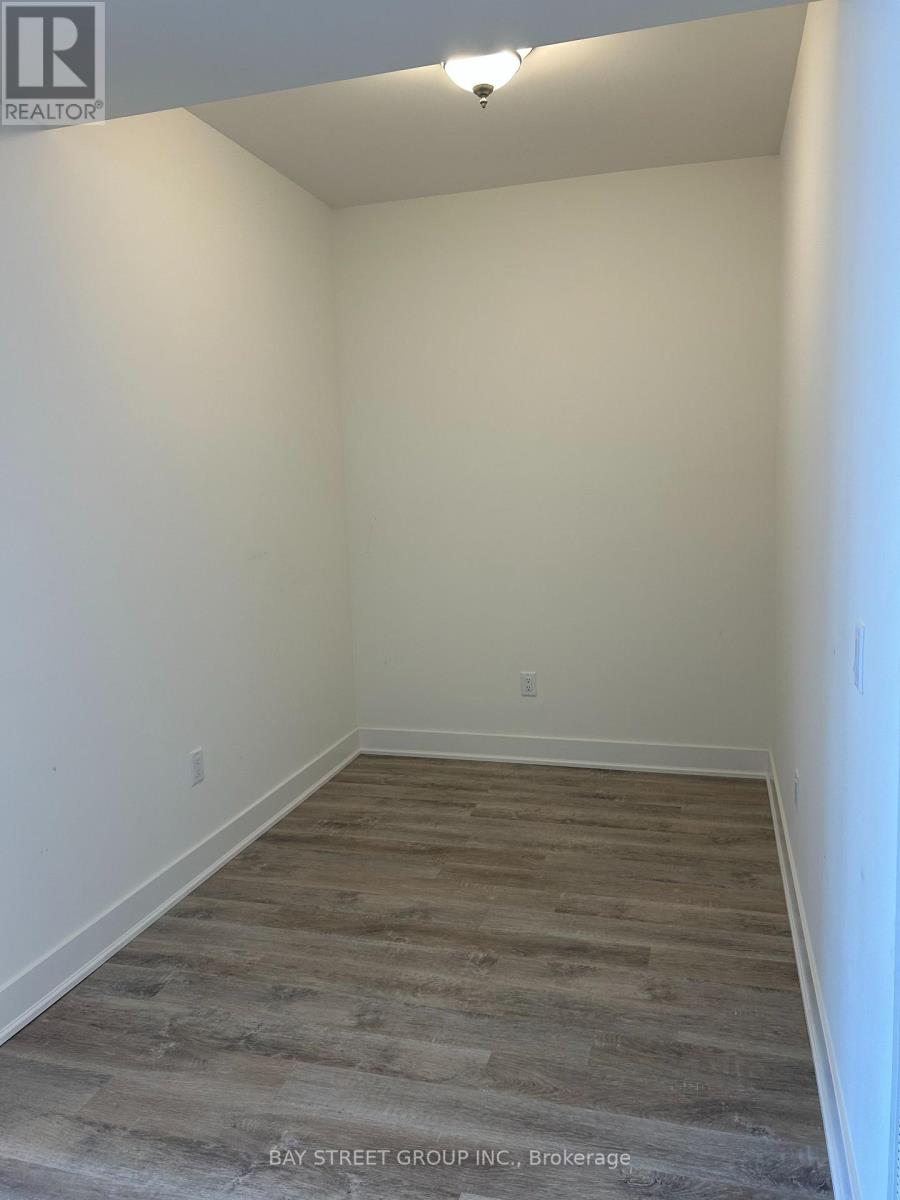 #612 185 DEERFIELD DRIVE - 7
