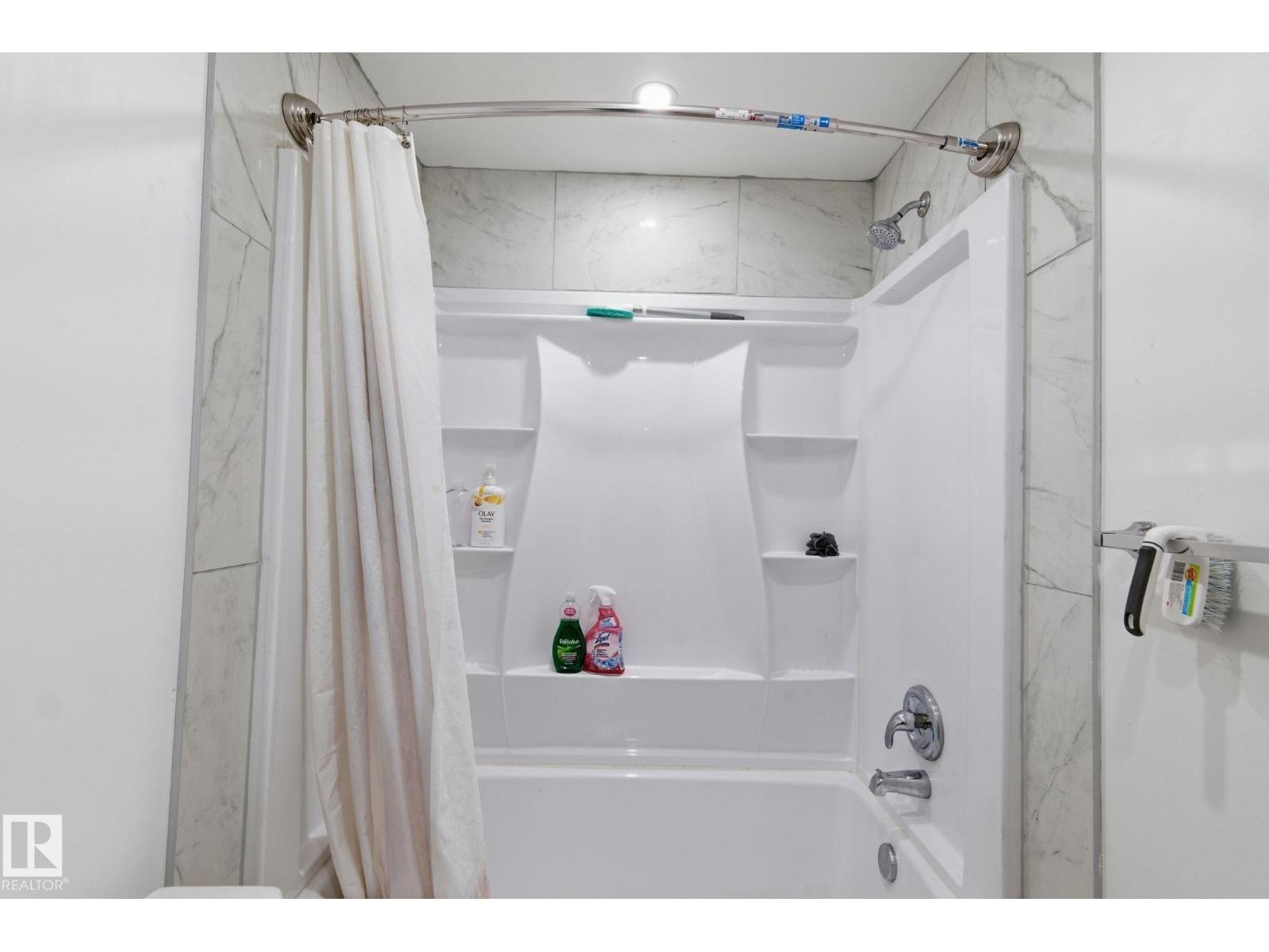 13538 127 ST NW, Edmonton