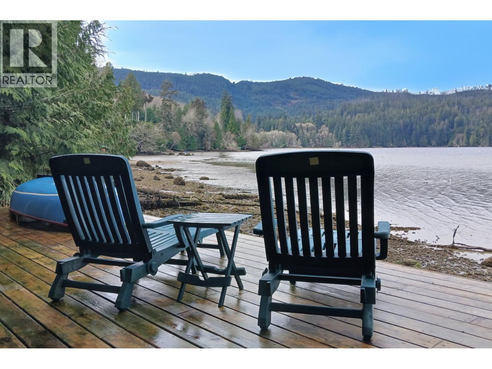 6484 N GALE AVENUE, Sechelt