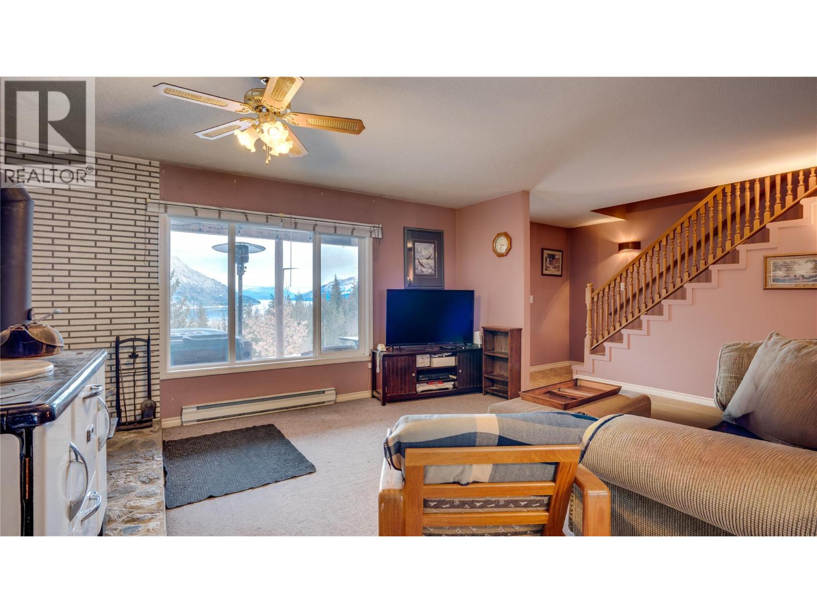 3215 Lumby Mabel Lake Road, Lumby