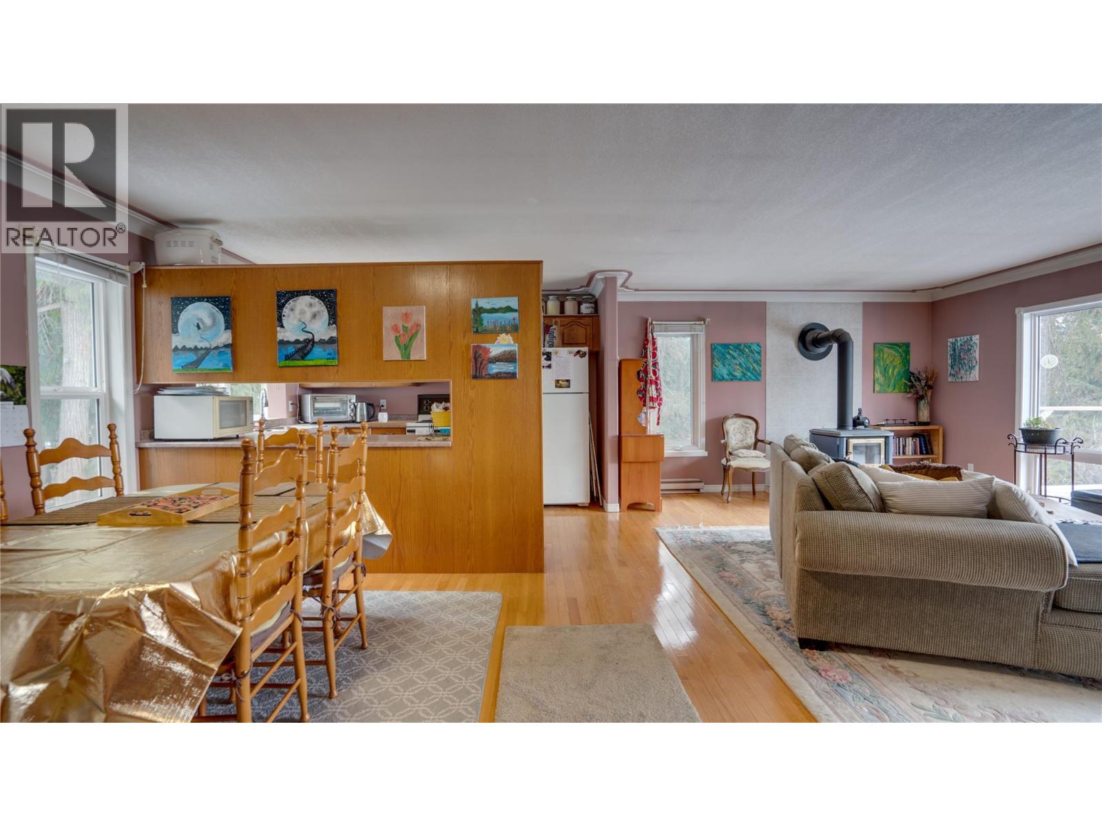 3215 Lumby Mabel Lake Road - 16